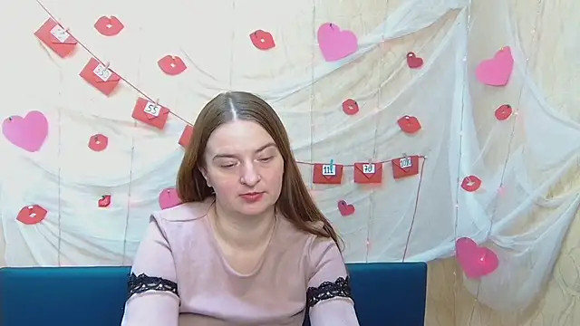 Snapshot of FreyaDak chatting on February 18, 12:15 am FreyaDak online show from February 18, 12:15 am