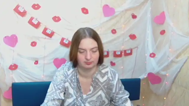 Snapshot of FreyaDak chatting on March 2, 3:16 pm FreyaDak online show from March 2, 3:16 pm