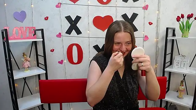 Snapshot of FreyaDak chatting on March 21, 12:18 am FreyaDak online show from March 21, 12:18 am