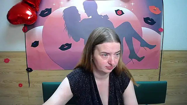 Snapshot of FreyaDak chatting on September 13, 5:07 am FreyaDak online show from September 13, 5:07 am