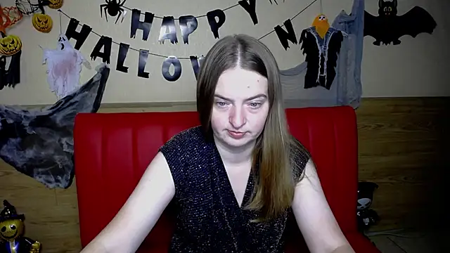 Snapshot of FreyaDak chatting on November 1, 12:07 pm FreyaDak online show from November 1, 12:07 pm