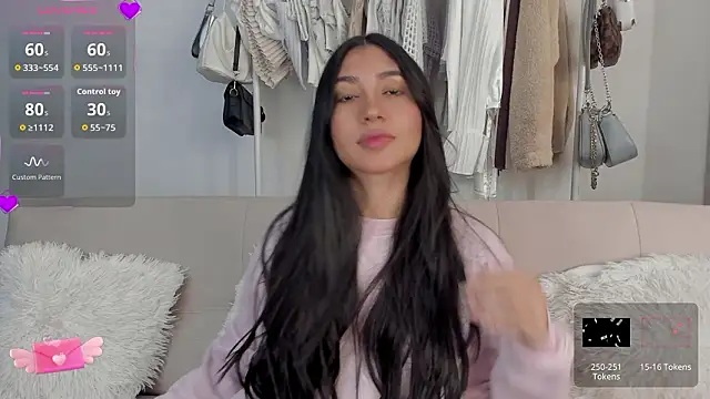 Snapshot of Sweetnaughtygirl_ chatting on March 5, 1:23 am Sweetnaughtygirl online show from March 5, 1:23 am