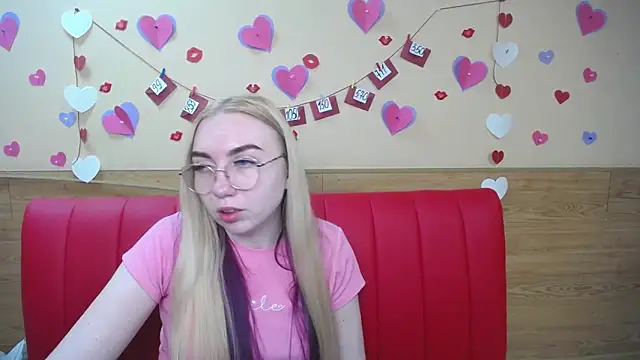 BeatriceFly online show from February 28, 3:26 pm