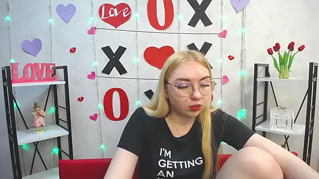 BeatriceFly online show from March 15, 12:56 pm