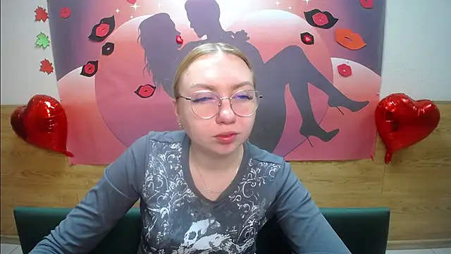 BeatriceFly online show from October 4, 5:49 am