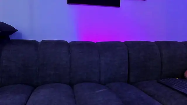 Snapshot of Hanna_Moonlight_ chatting on February 25, 3:05 pm Hanna Moonlight  online show from February 25, 3:05 pm