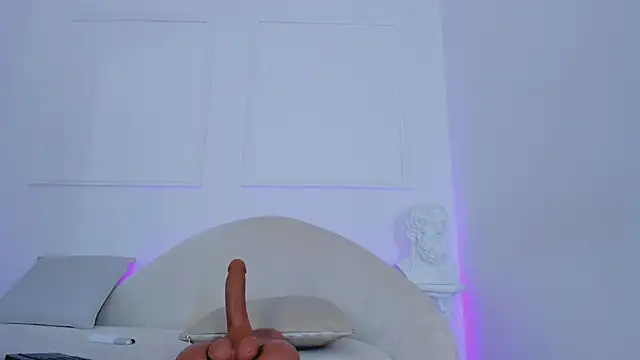 Snapshot of Hanna_Moonlight_ chatting on March 11, 2:10 am Hanna Moonlight  online show from March 11, 2:10 am