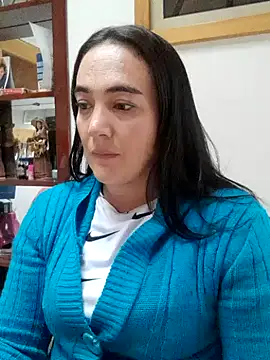 skayhot  online show from September 15, 1:00 pm