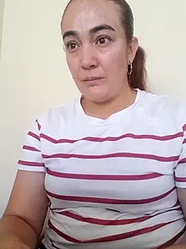 Snapshot of skayhot_ chatting on May 23, 1:59 pm skayhot online show from May 23, 1:59 pm