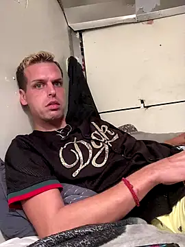 Dreagon79 online show from September 20, 9:10 am