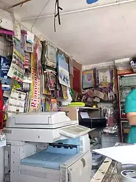 Edged Hot69 online show from December 5, 5:06 pm