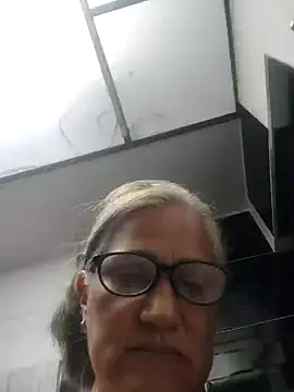 Edged Hot69 online show from December 23, 3:44 pm