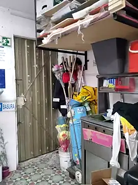 Edged Hot69 online show from February 26, 6:21 pm