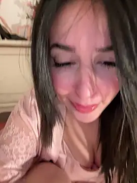 Hot malak online show from December 5, 6:33 pm