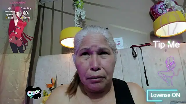 Snapshot of girl_amada chatting on March 22, 2:37 am girl amada online show from March 22, 2:37 am