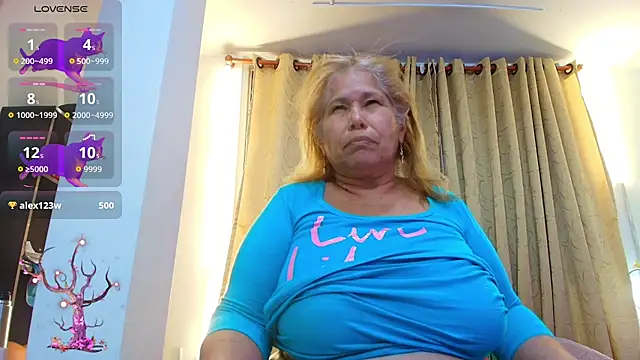 girl amada online show from October 23, 8:57 am