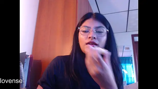 hanna beili online show from July 28, 8:52 pm