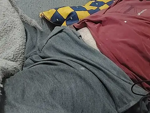 Snapshot of mfreitas005 chatting on October 2, 1:23 am mfreitas005 online show from October 2, 1:23 am