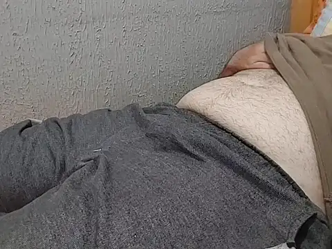 Snapshot of mfreitas005 chatting on November 21, 1:04 am mfreitas005 online show from November 21, 1:04 am