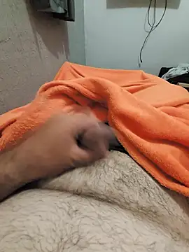 Snapshot of mfreitas005 chatting on November 28, 12:02 am mfreitas005 online show from November 28, 12:02 am