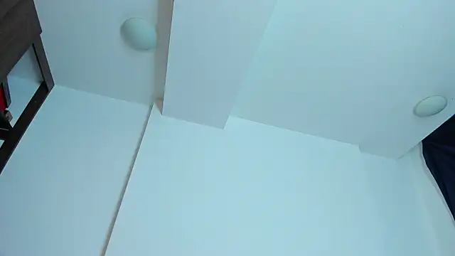 Snapshot of emiily15__ chatting on January 22, 9:10 pm emiily15 online show from January 22, 9:10 pm