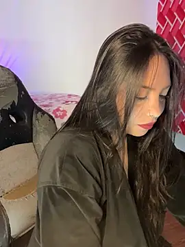 Snapshot of emiily15__ chatting on September 12, 7:14 pm emiily15 online show from September 12, 7:14 pm