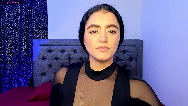 Snapshot of Adhara-zanne chatting on April 16, 5:36 pm Adhara-zanne online show from April 16, 5:36 pm
