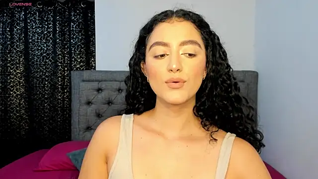Snapshot of Adhara-zanne chatting on April 28, 9:58 am Adhara-zanne online show from April 28, 9:58 am