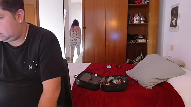 THIAGOEVA online show from October 3, 8:00 am