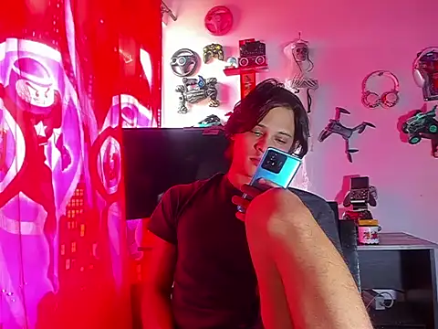 LilOwen  online show from June 14, 5:37 pm