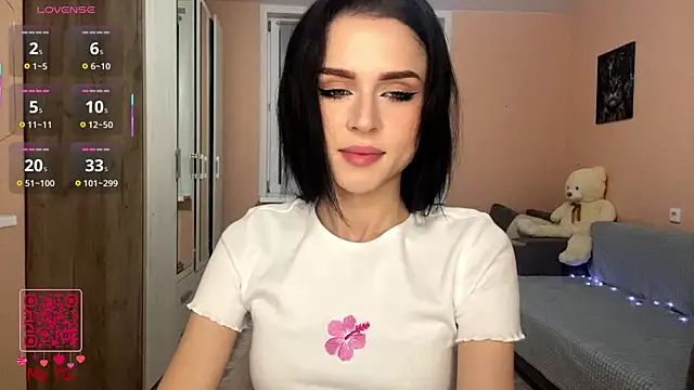 ElgaBlumer online show from December 1, 5:07 pm