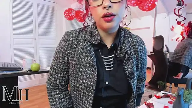 MizzHell online show from September 20, 1:34 pm