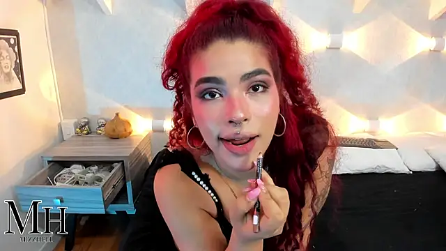 MizzHell online show from January 8, 4:37 am