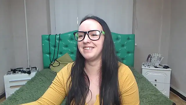 IsabelBlackberry online show from December 16, 9:24 am