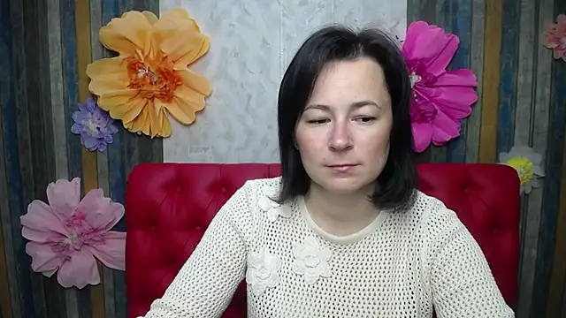Snapshot of MarieSho chatting on April 23, 6:14 am MarieSho online show from April 23, 6:14 am