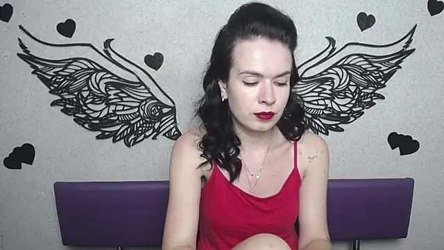 JasmineKouch online show from October 7, 5:10 pm