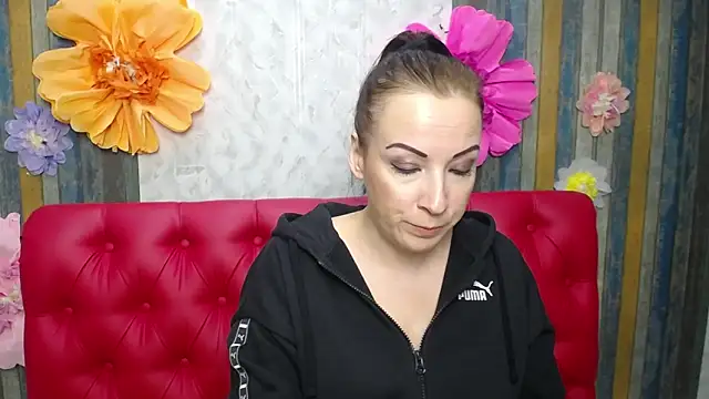 ElizabethSho online show from March 21, 6:11 pm