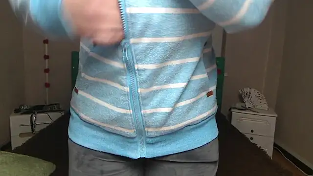 Snapshot of EmiliaGree chatting on February 3, 2:53 am EmiliaGree online show from February 3, 2:53 am