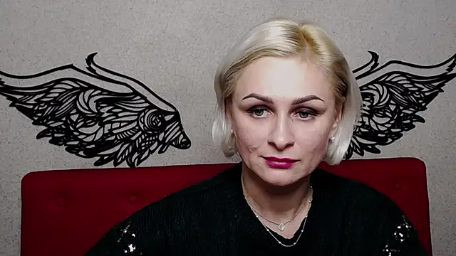 OliviaHorst online show from December 4, 3:43 pm