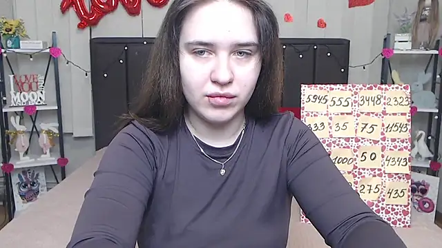 LauraHlot online show from March 12, 6:29 am