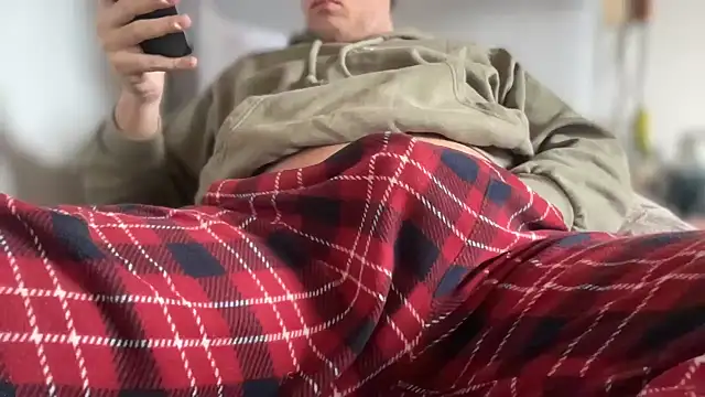 Snapshot of stevenspt chatting on December 18, 3:29 pm stevenspt online show from December 18, 3:29 pm