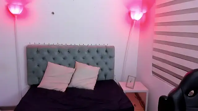 Snapshot of Camiila_Osorio chatting on January 31, 7:07 am Camiila Osorio online show from January 31, 7:07 am