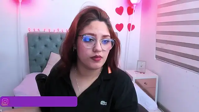 Snapshot of Camiila_Osorio chatting on February 23, 10:06 am Camiila Osorio online show from February 23, 10:06 am