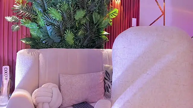 foxxxmegan online show from October 21, 4:08 pm