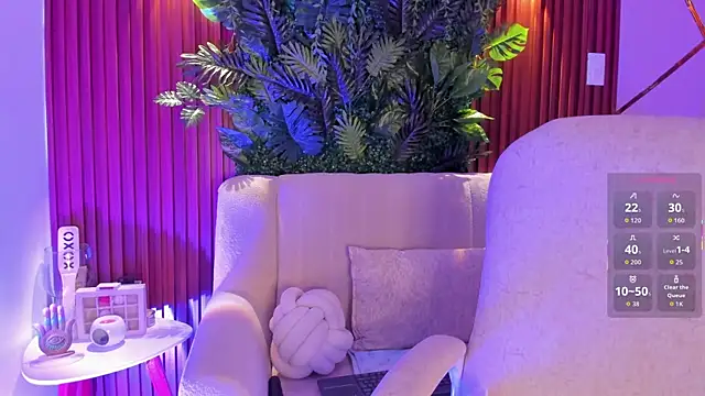 foxxxmegan online show from November 14, 4:06 pm