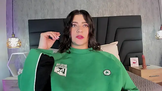 SARA STONE17 online show from January 14, 11:10 am
