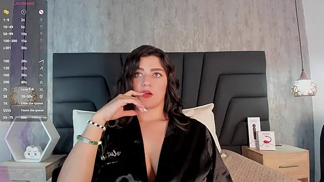 SARA STONE17 online show from January 21, 2:59 pm