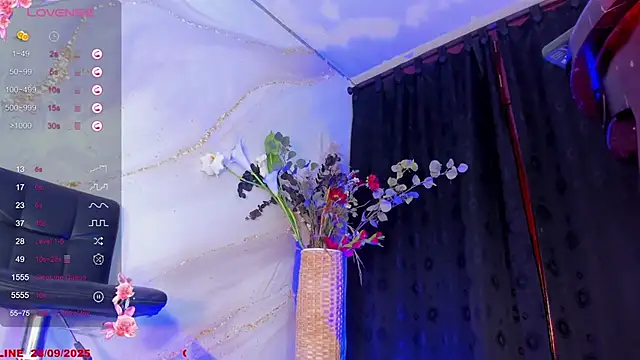 Karla-Ebony online show from September 28, 1:38 pm