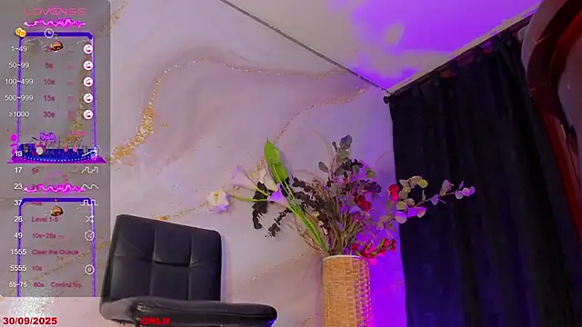 Karla-Ebony online show from September 30, 2:00 pm