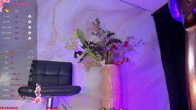 Karla-Ebony online show from October 18, 1:56 pm